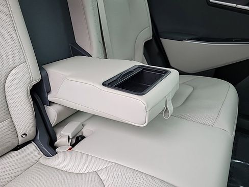 Used 2022 Kia EV6 Wind image 30