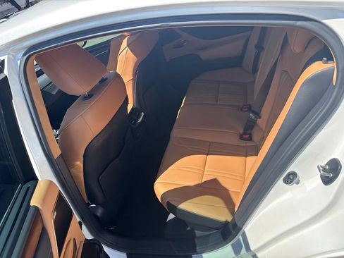 Used 2024 Lexus ES 300h Ultra Luxury FWD image 20