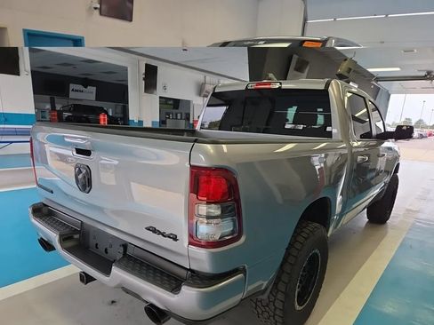 Used 2022 RAM 1500 Big Horn AWD/4WD image 3