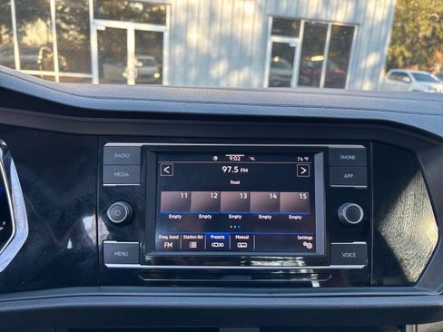 Used 2024 Volkswagen Jetta S image 19