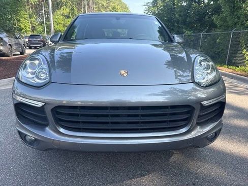 Used 2016 Porsche Cayenne AWD/4WD image 10