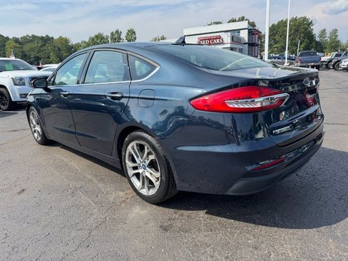 Used 2020 Ford Fusion SEL FWD image 3