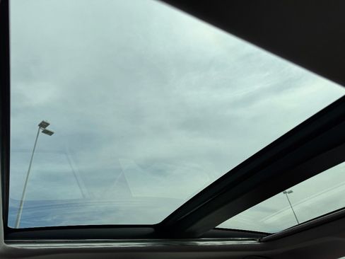 Used 2019 Toyota Camry XSE w/ Navigation Package image 17