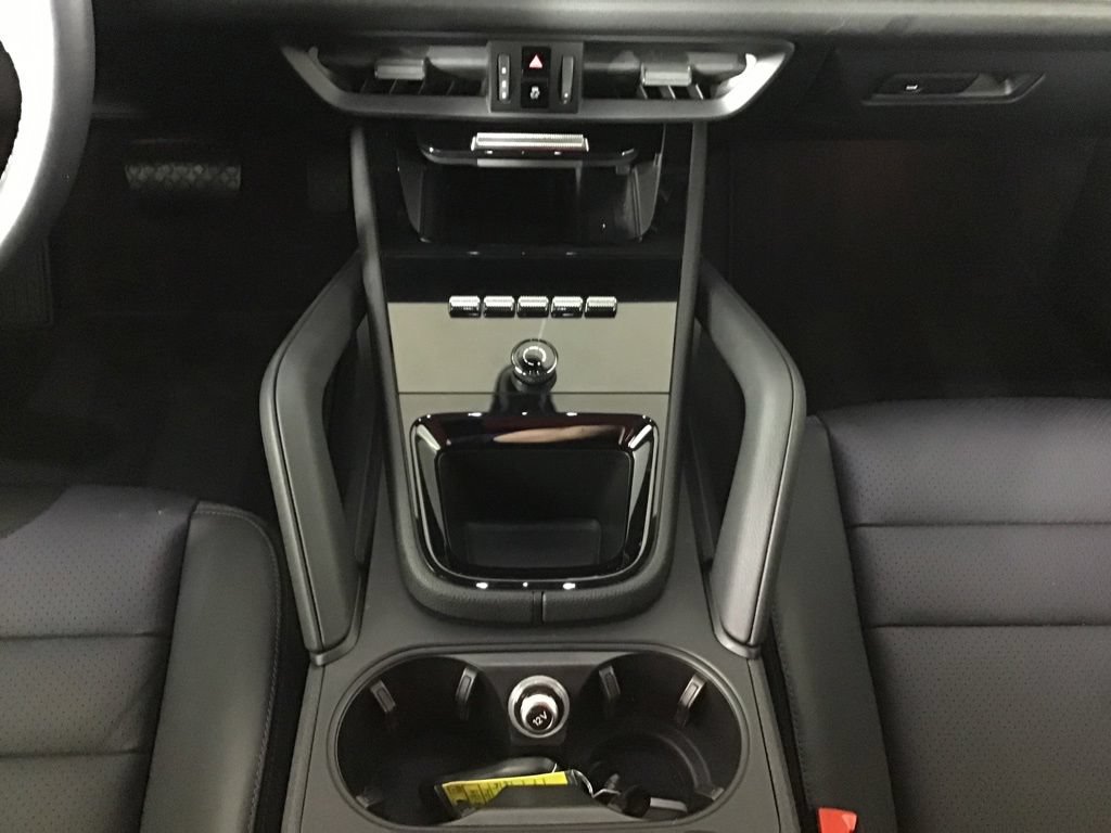 Certified 2024 Porsche Cayenne AWD/4WD image 25
