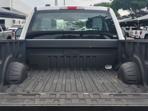 Used 2024 Ford F250 XL AWD/4WD image 23