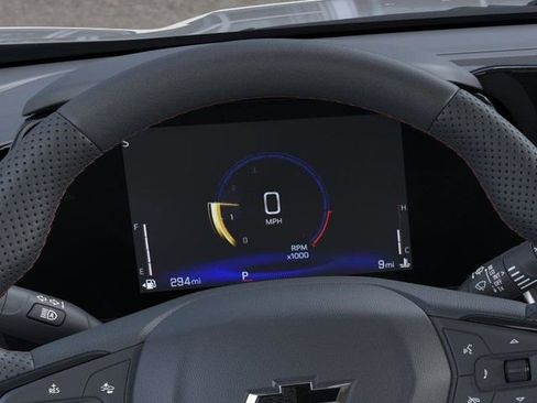 New 2026 Chevrolet Trax RS w/ Sunroof Package FWD image 18