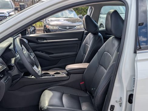 Used 2023 Nissan Altima 2.5 SL AWD/4WD image 11