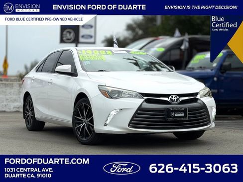 Used 2017 Toyota Camry LE image 1