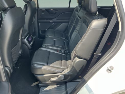 Certified 2024 Lincoln Aviator Reserve w/ Equipment Group 201A RWD image 27