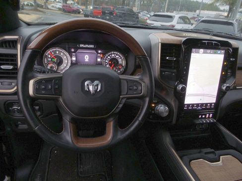 Used 2022 RAM 1500 Limited w/ Body Color Bumper Group image 15