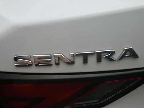 Used 2024 Nissan Sentra SV FWD image 15