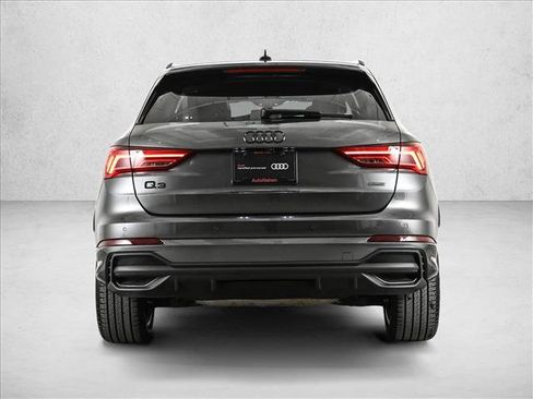 Certified 2025 Audi Q3 2.0T Premium Plus w/ Premium Plus Package image 7