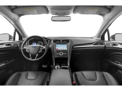 Used 2018 Ford Fusion Titanium image 8