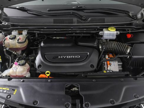 Used 2022 Chrysler Pacifica Limited image 49