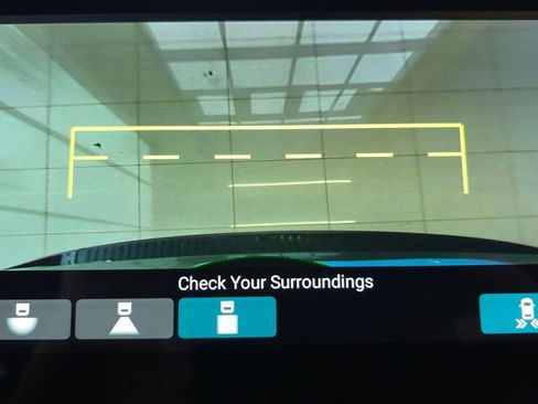 Used 2024 Honda Odyssey Sport image 38