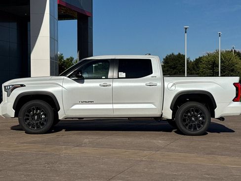 New 2026 Toyota Tundra Limited AWD/4WD image 7