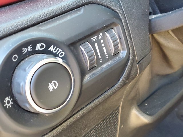 Used 2021 Jeep Wrangler Unlimited Rubicon w/ Dual Top Group AWD/4WD image 6