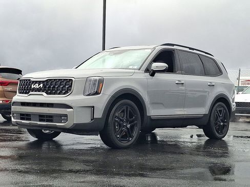 Certified 2023 Kia Telluride SX X-Line image 3