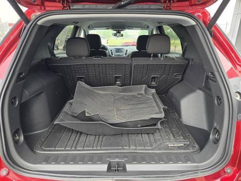 Used 2024 Chevrolet Equinox LT w/ LPO, Floor Liner Package FWD image 8