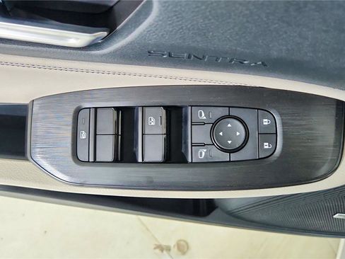 New 2026 Nissan Sentra SL w/ Floor Mat Package image 17