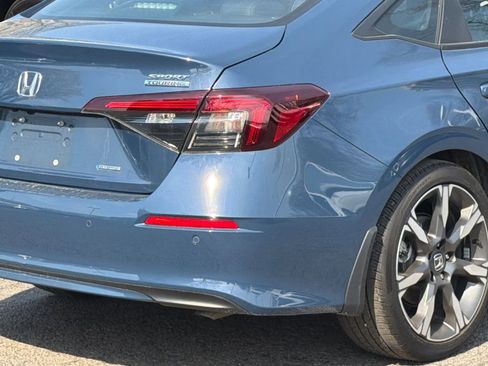 Used 2025 Honda Civic Sport Touring image 7