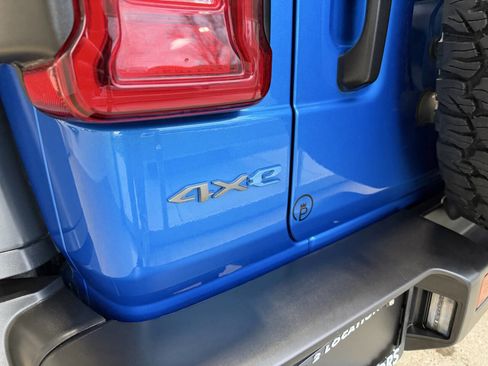 Used 2023 Jeep Wrangler Unlimited Rubicon 4xe w/ Cold Weather Group image 18