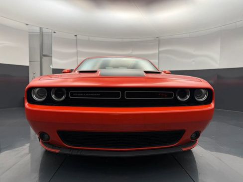 Used 2018 Dodge Challenger R/T w/ Sound Group RWD image 8