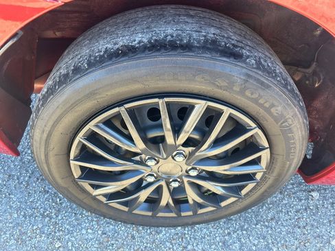 Used 2016 Toyota Corolla LE image 21