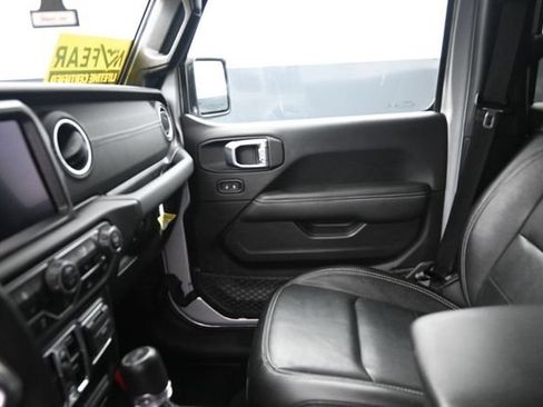 Used 2023 Jeep Wrangler Unlimited Sahara w/ Cold Weather Group AWD/4WD image 31