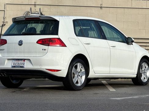Used 2017 Volkswagen Golf Wolfsburg Edition image 7