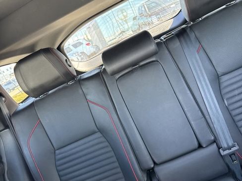 Used 2020 Land Rover Discovery Sport SE R-Dynamic image 13