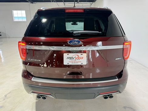 Used 2018 Ford Explorer Platinum image 6