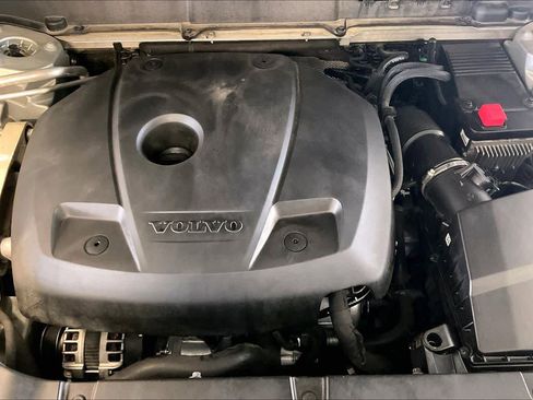Used 2018 Volvo XC60 T5 Inscription w/ Convenience Package image 29