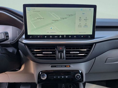 Used 2025 Ford Escape SE image 27