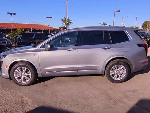 Certified 2023 Cadillac XT6 Luxury image 10