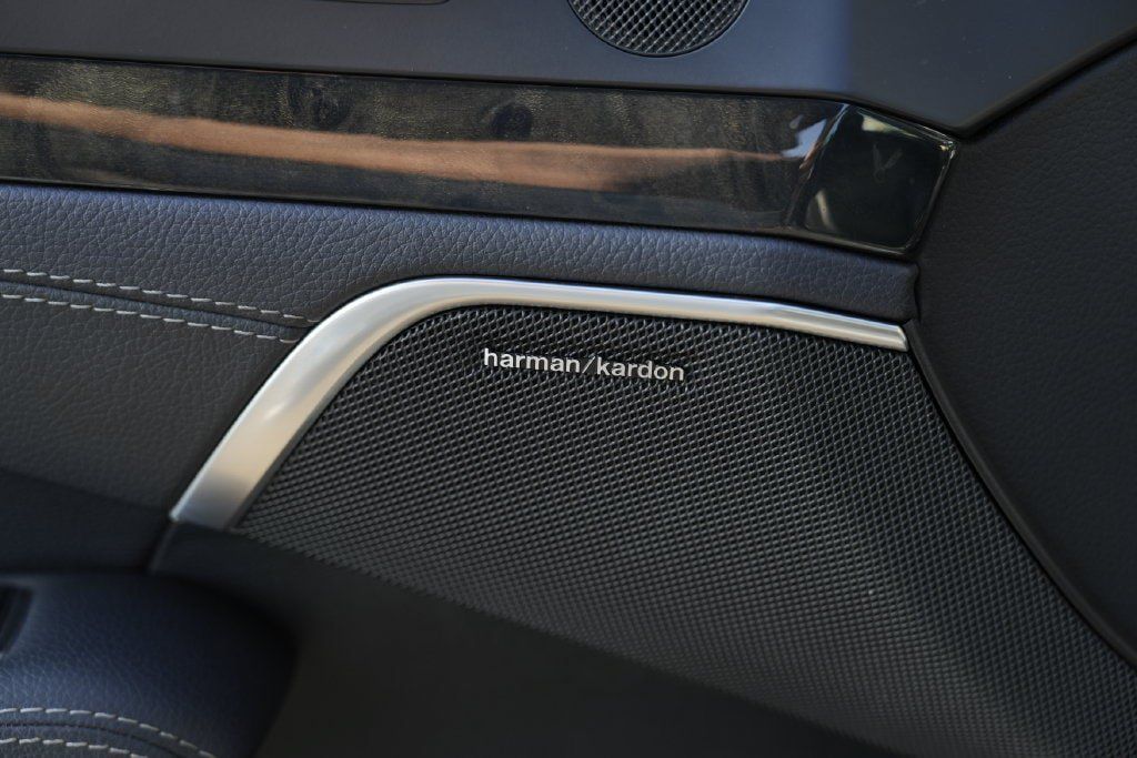 Used 2013 Mercedes-Benz SL 550 image 21
