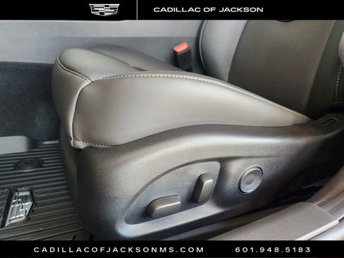 New 2025 Cadillac CT4 Premium Luxury RWD image 9