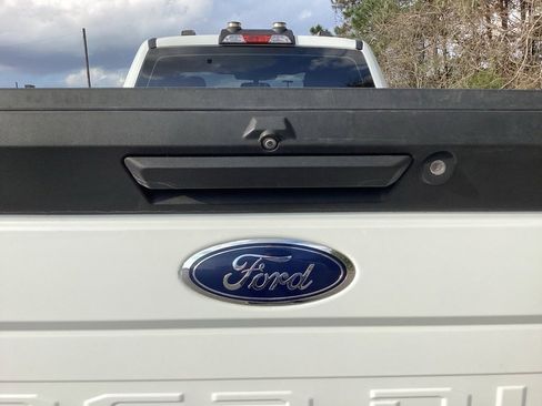 Used 2022 Ford F250 XL w/ STX Appearance Package image 11