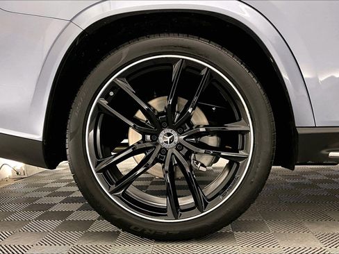 Used 2026 Mercedes-Benz GLS 450 4MATIC image 8