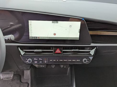 New 2026 Kia Niro Wind FWD image 24
