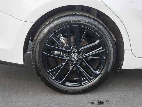 Used 2026 Toyota Camry SE image 10