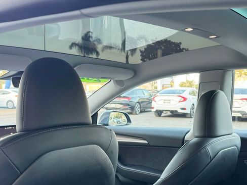Used 2023 Tesla Model 3 Standard Range RWD image 14