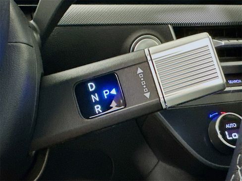 New 2025 Hyundai Sonata Limited image 12