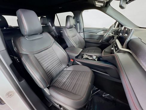 New 2026 Ford Explorer ST-Line w/ ST-Line Street Pack AWD/4WD image 19