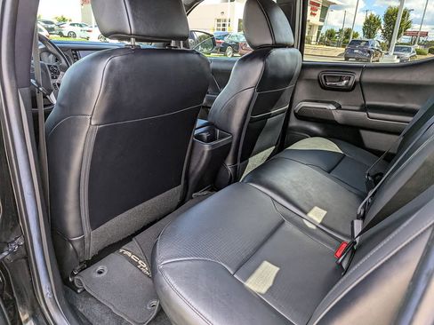 Used 2022 Toyota Tacoma Limited image 52