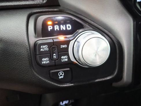 Used 2025 RAM 1500 Laramie AWD/4WD image 36