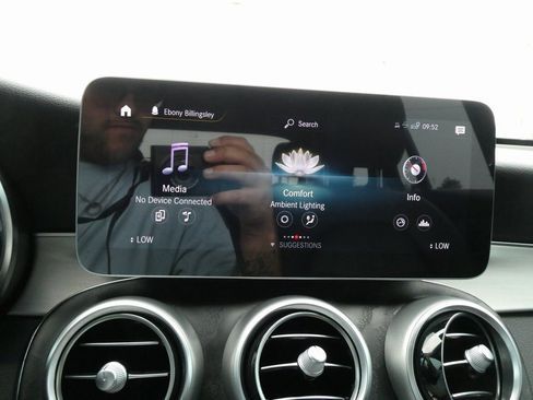 Used 2022 Mercedes-Benz GLC 300 4MATIC image 31