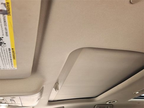 Used 2018 GMC Acadia Denali w/ Technology Package image 25