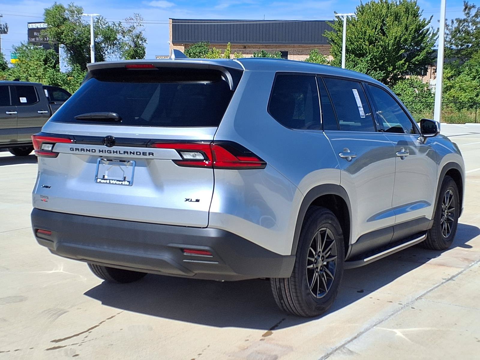 New 2026 Toyota Grand Highlander XLE FWD image 9