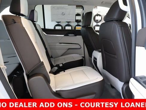 New 2026 GMC Acadia Denali w/ Super Cruise Package image 20